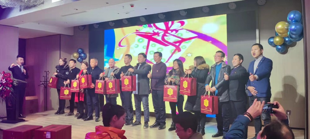 開新局、譜新篇，物流人年會豪飲雙雄醉，湖北省現(xiàn)代物流促進(jìn)會襄陽年會如期召開！