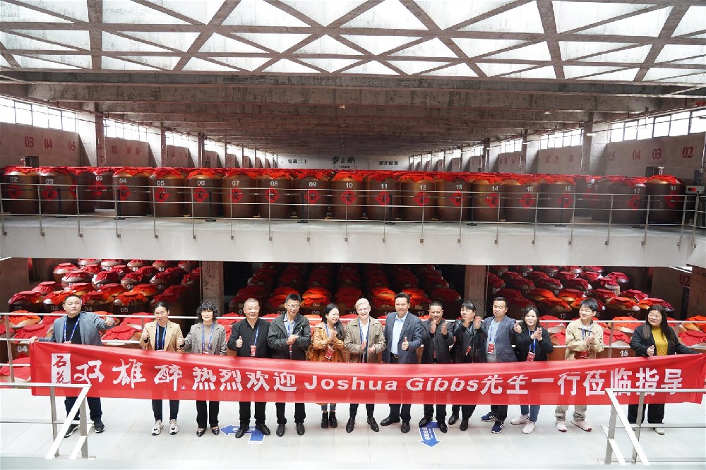 漂洋過海來愛你，英國朋友婚宴選用雙雄醉！