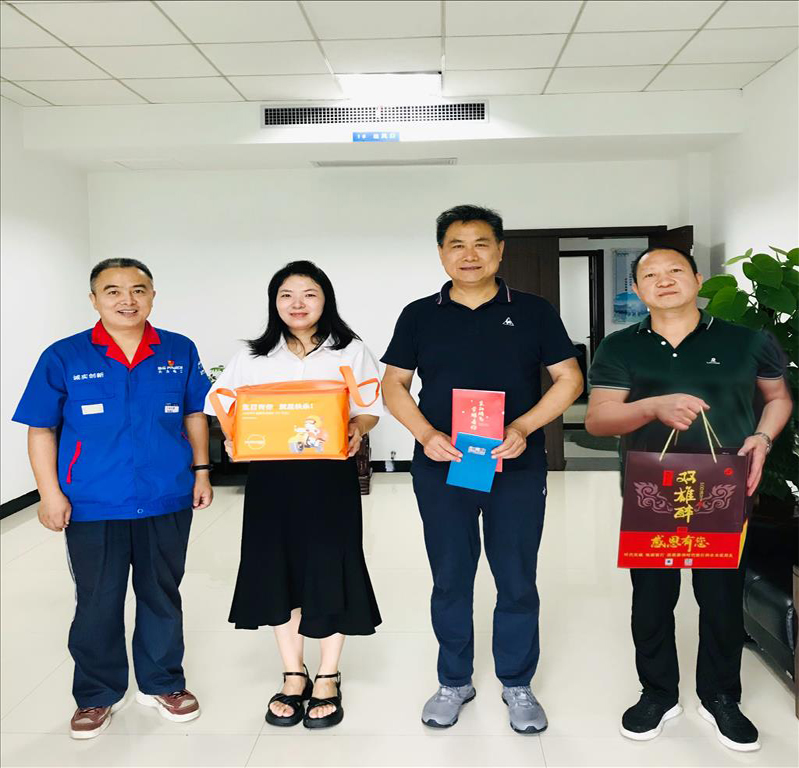 【雙雄醉贊助襄陽(yáng)企業(yè)家暖心工程系列報(bào)道】企業(yè)家余志金、鄧小紅、孫光忠、趙樂(lè)成等收到暖心生日祝福